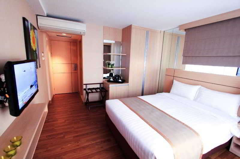 Petals Inn Бангкок Экстерьер фото